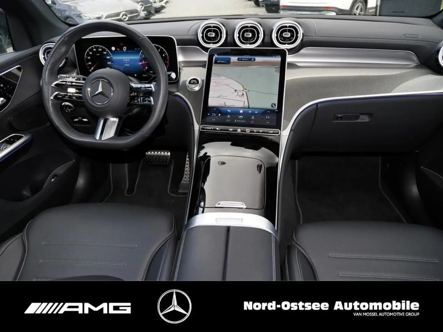 GLC 200 4M AMG PANO MEMORY KAMERA AHK LED AMBIE