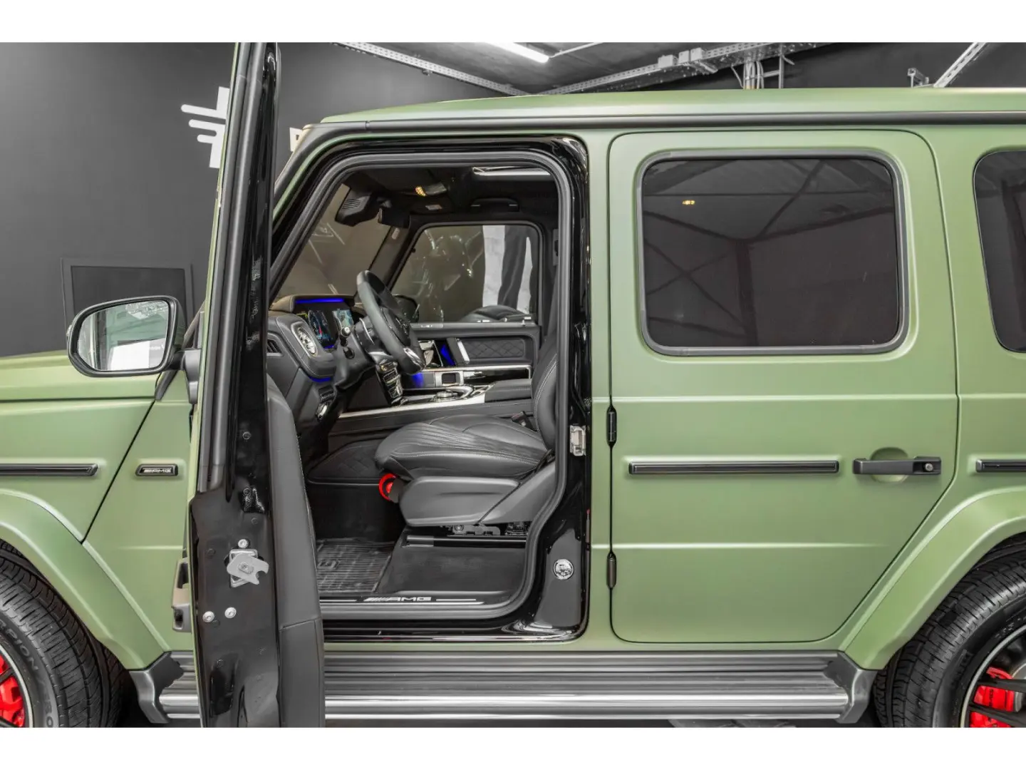 G 63 AMG G63 AMG MANUFAK/MILITARY COVER/STHZ/SUP