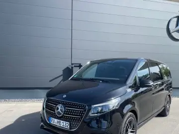 Mercedes-Benz V 300 d AVANTGARDE 4Matic 8 Locuri