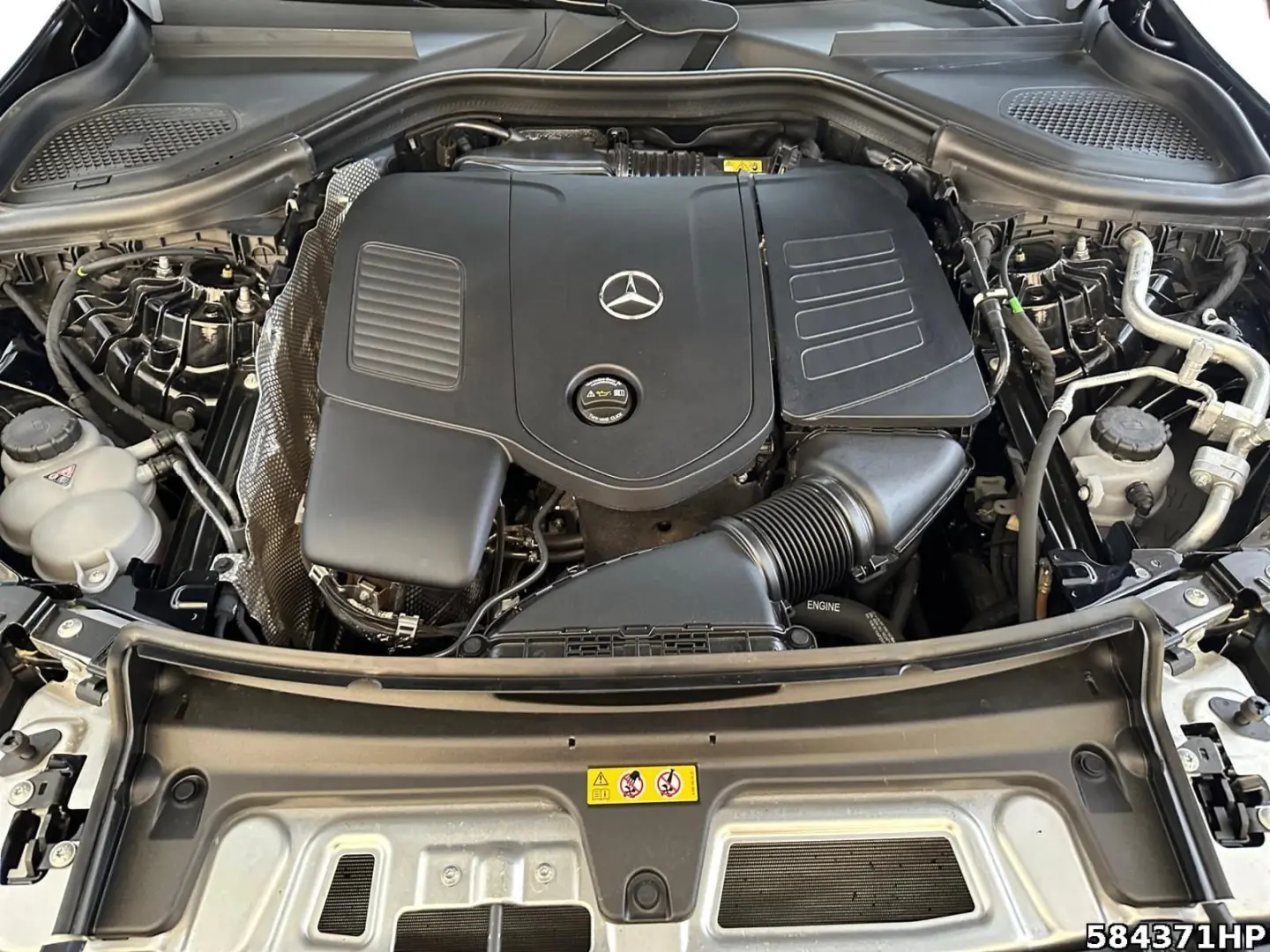 GLC 200 4M AMG Line Premium Plus  Night Panorama