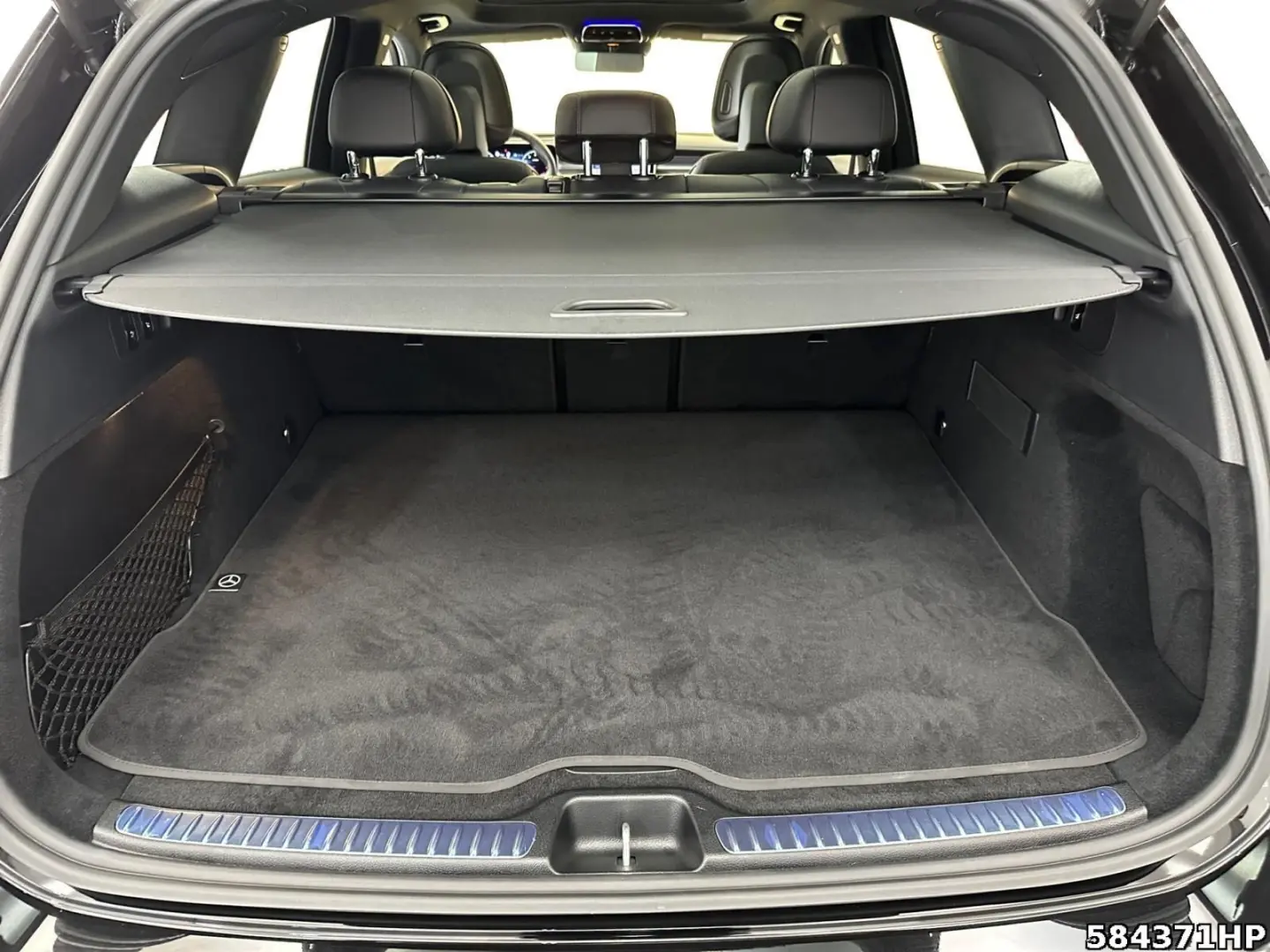 GLC 200 4M AMG Line Premium Plus  Night Panorama