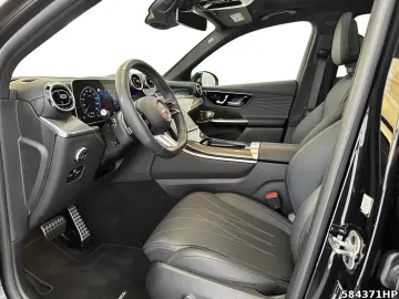 GLC 200 4M AMG Line Premium Plus  Night Panorama