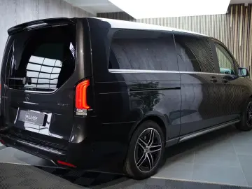 Mercedes-Benz V 300d Extra Lang 4M AMG 8 Locuri