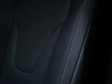 Mercedes-Benz V 300d Extra Lang 4M AMG 8 Locuri