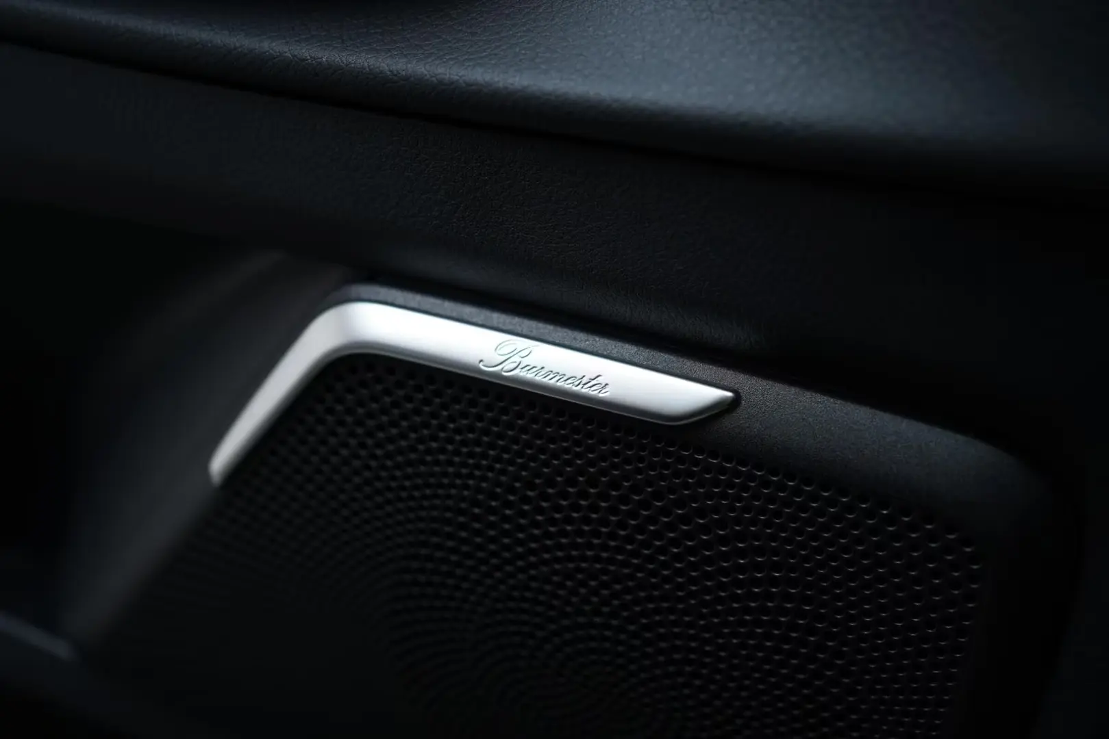 Mercedes-Benz V 300d Extra Lang 4M AMG 8 Locuri