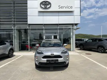 Toyota Hybrid 2025 | CVT | LED | Android Auto | 116 CP
