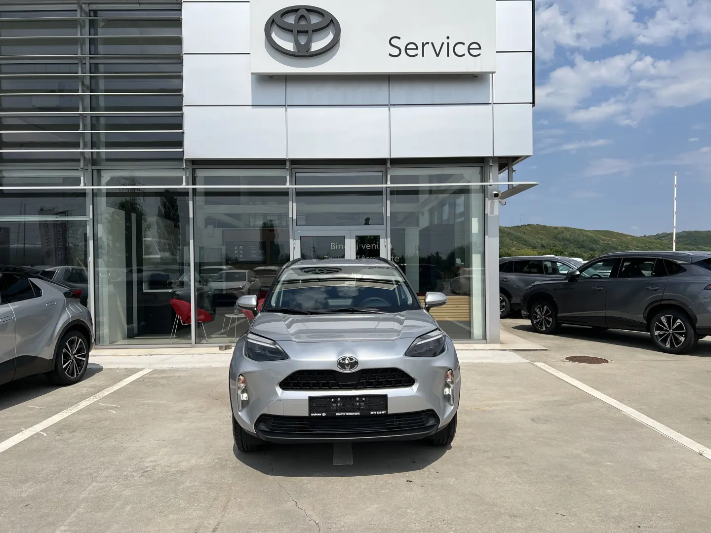 Toyota Hybrid 2025 | CVT | LED | Android Auto | 116 CP