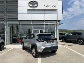 Toyota Hybrid 2025 | CVT | LED | Android Auto | 116 CP