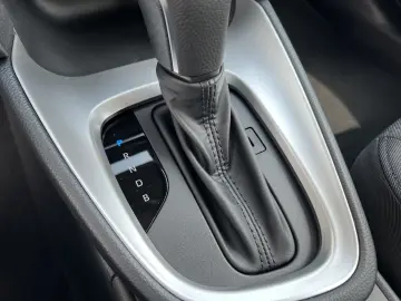Toyota Hybrid 2025 | CVT | LED | Android Auto | 116 CP