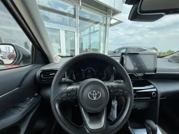 Toyota Hybrid 2025 | CVT | LED | Android Auto | 116 CP