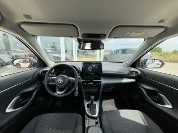 Toyota Hybrid 2025 | CVT | LED | Android Auto | 116 CP