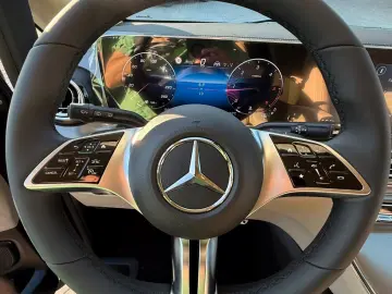 Mercedes-Benz V 300 d 4M EXCLUSIVE extralang XL VIP