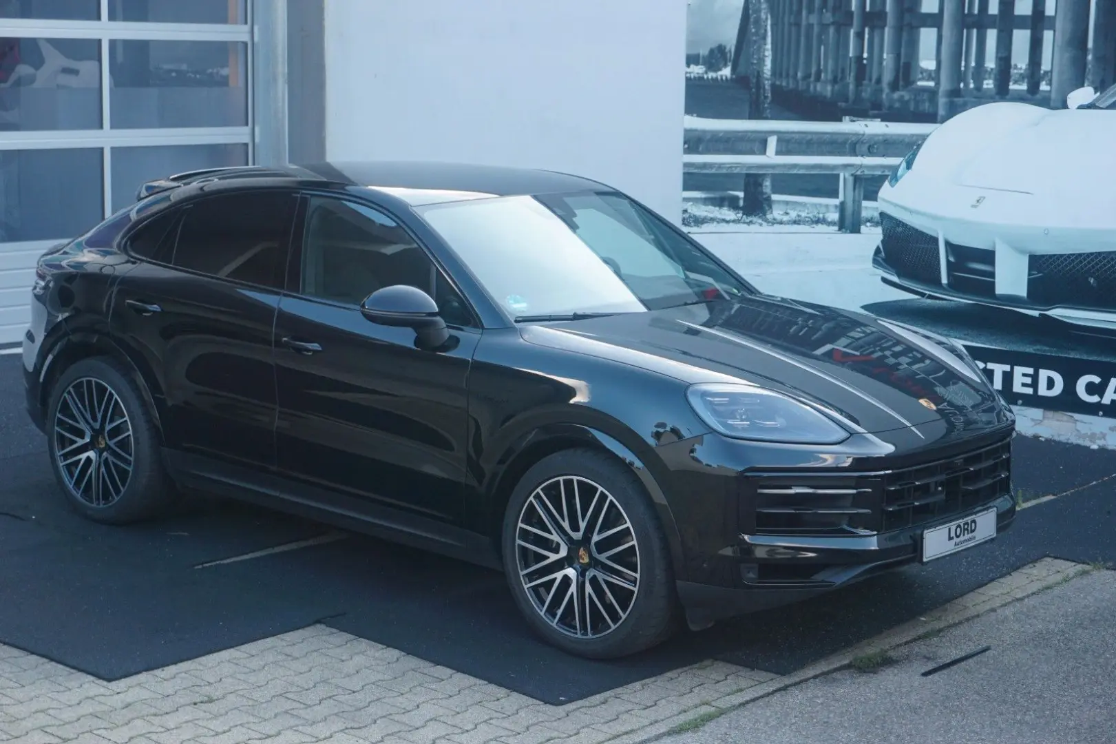 Cayenne Coupe E-Hybrid*Luft*AHK*22