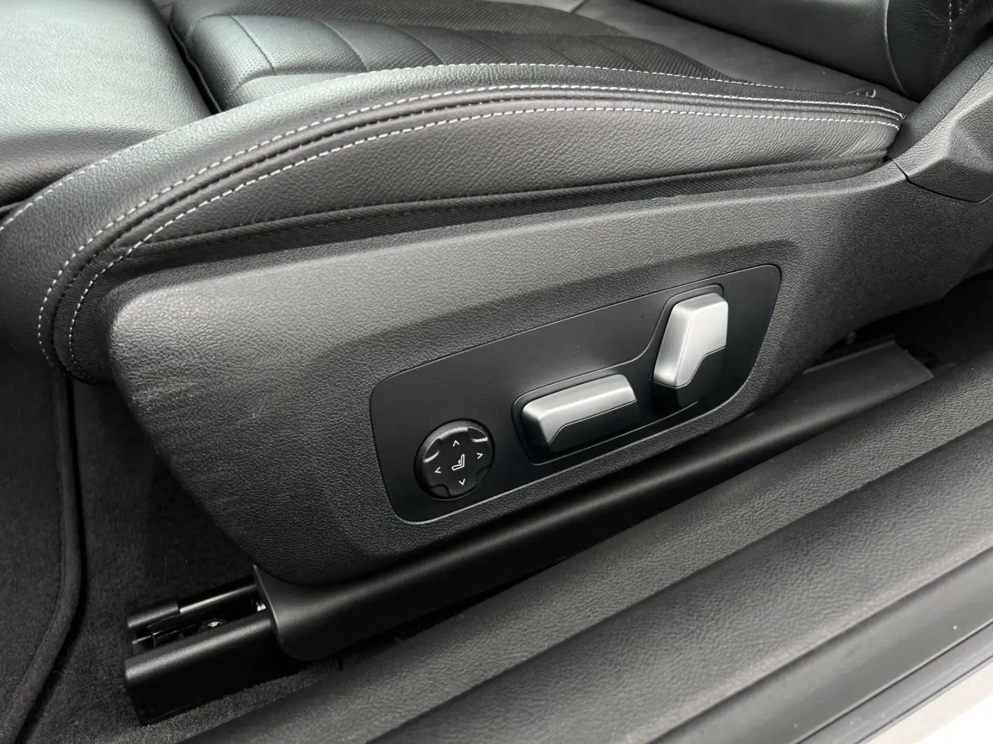 M440i xDrive Head-Up HK HiFi DAB LED WLAN RFK
