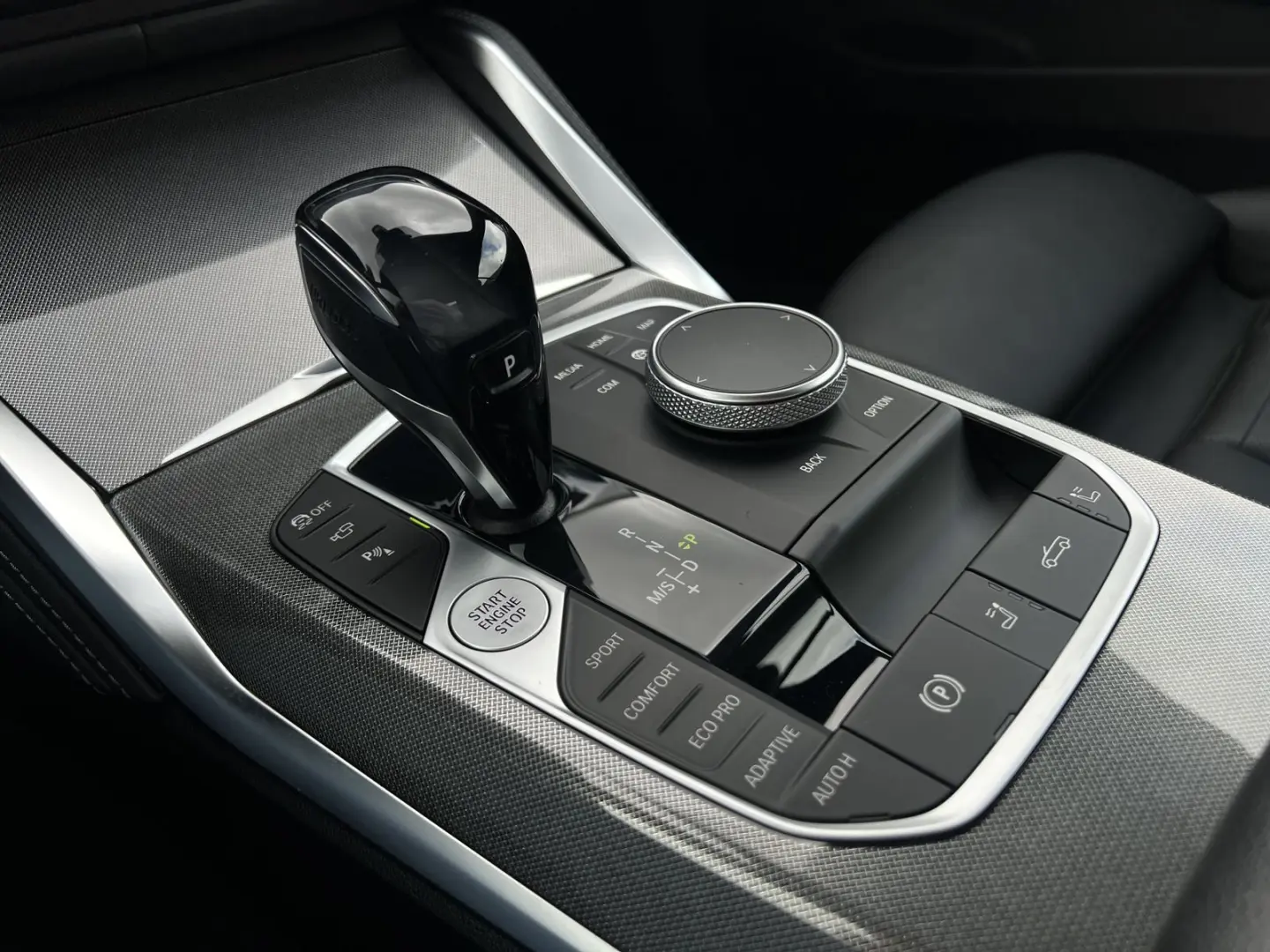 M440i xDrive Head-Up HK HiFi DAB LED WLAN RFK