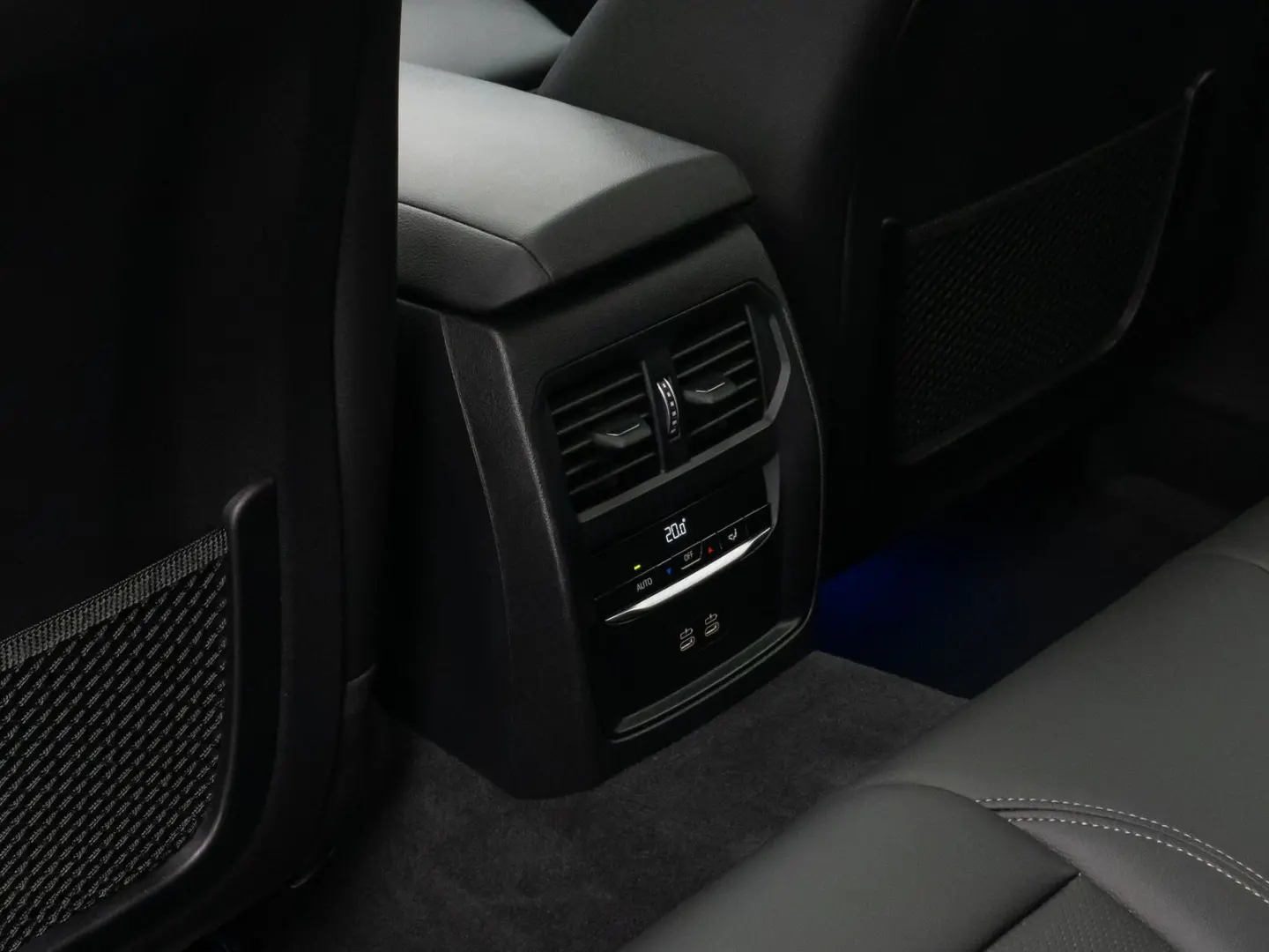 M440i xD GC Glasdach Kamera Laser HUD H/K 19Zoll
