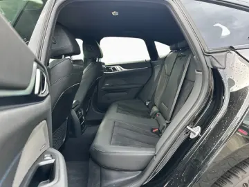 M440i Gran CoupÃ Sportpaket Bluetooth Navi PDC