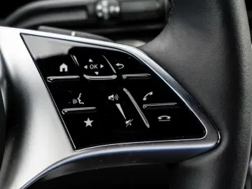 V 300 d 4M EXCLUSIVE Lang Navi Standhzg 360° AHK