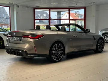 M4 Cabrio G83 xDrive Competition / HU-DISPLAY /