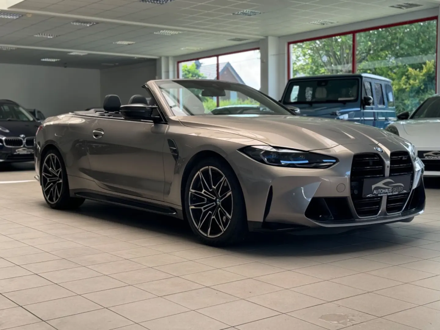 M4 Cabrio G83 xDrive Competition / HU-DISPLAY /
