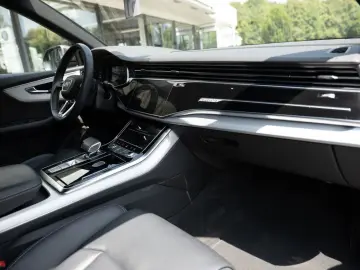 Q8 55 TFSI e quattro S-Line AHK HUD 360° LED SHZ