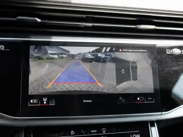 Q8 55 TFSI e quattro S-Line AHK HUD 360° LED SHZ