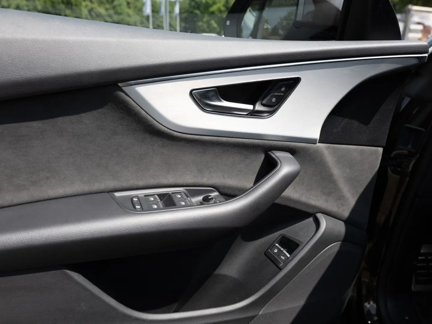Q8 55 TFSI e quattro S-Line AHK HUD 360° LED SHZ