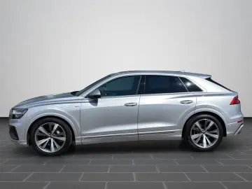Q8 55 TFSI qua. S line MATRIX AHK STANDHZ