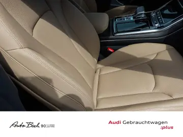 Q8 S line 55TFSI e qu Navi LED virtual HuD GRA A
