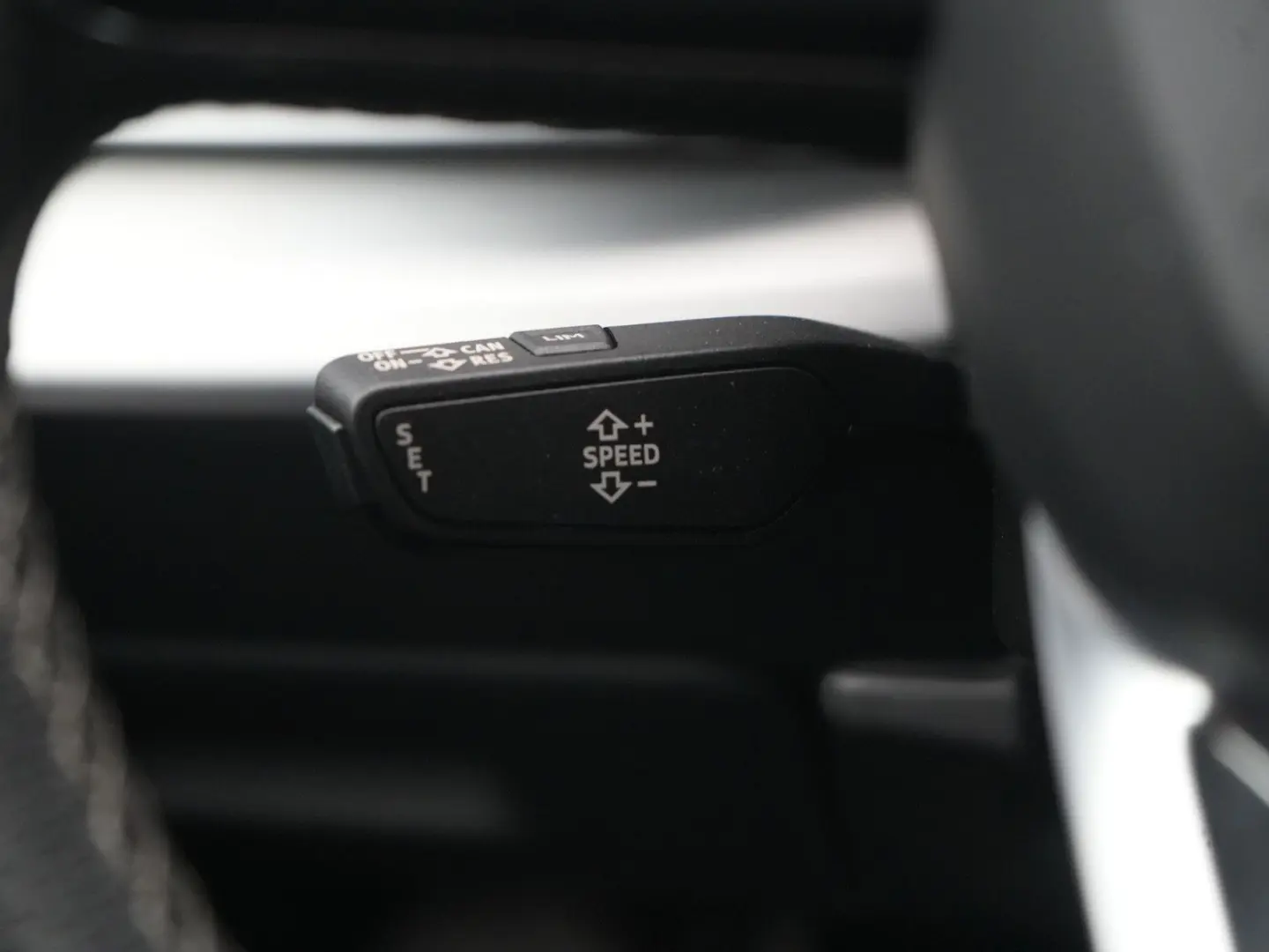 Q8 55 e quattro S line LED B&O LEDER SHZ NAVI