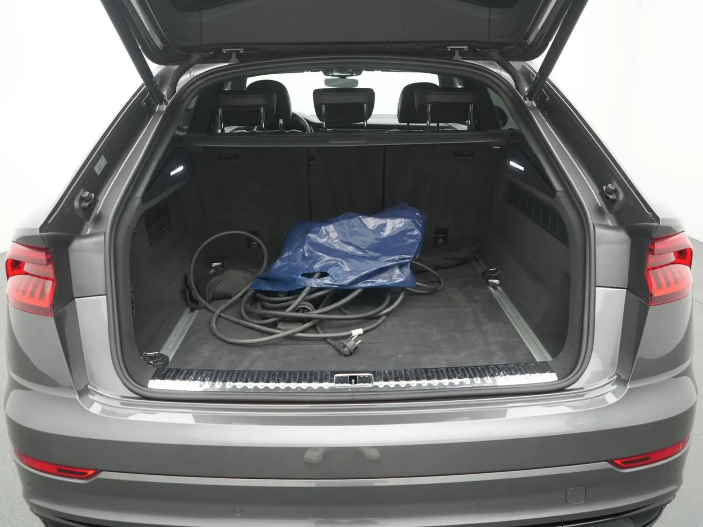Q8 55 e quattro S line LED B&O LEDER SHZ NAVI