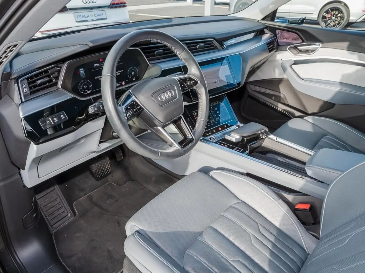 e-tron Sportback 55 S line /Matrix/Pano/B&O/HuD/