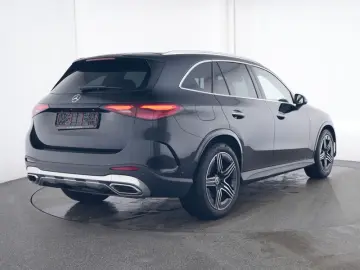 GLC 300 4M AMG+PANO+HUD+DIGITALL+AHK+MEMORY+360°
