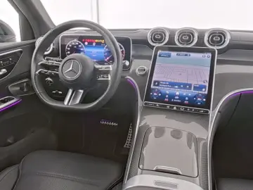 GLC 300 4M AMG+PANO+HUD+DIGITALL+AHK+MEMORY+360°