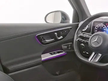 GLC 300 4M AMG+PANO+HUD+DIGITALL+AHK+MEMORY+360°
