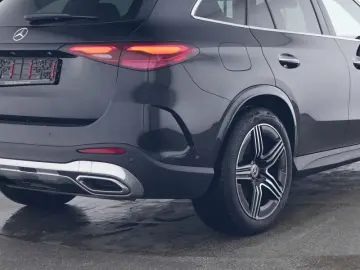GLC 300 4M AMG+PANO+HUD+DIGITALL+AHK+MEMORY+360°
