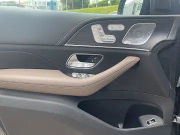 GLE 63 S 4M+ AMG/Night/Pano/360°/HuD/22''