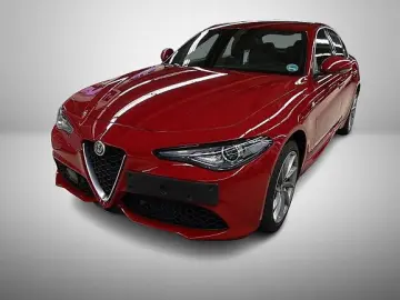 Giulia 2.0 Turbo TI Q4 AT8 Kamera Assistenz-P Bi