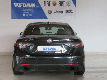 Giulia Veloce Q4 2.0 280PS 8AT *Premium-AudioPak