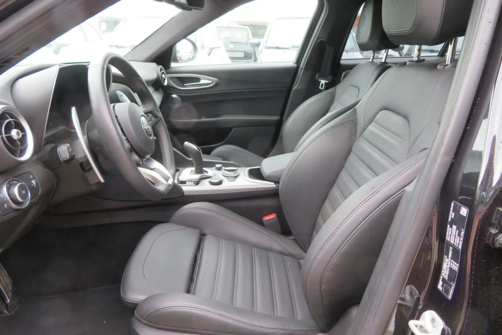 Giulia Veloce Q4 2.0 280PS 8AT *Premium-AudioPak