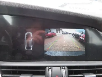 Giulia Veloce Q4 2.0 280PS 8AT *Premium-AudioPak