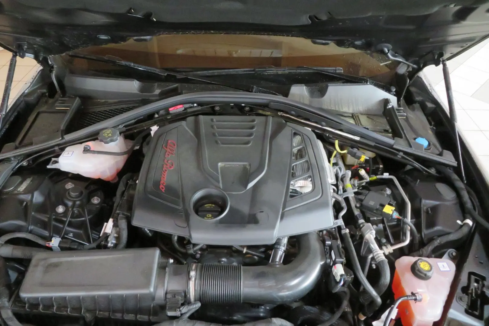Giulia Veloce Q4 2.0 280PS 8AT *Premium-AudioPak