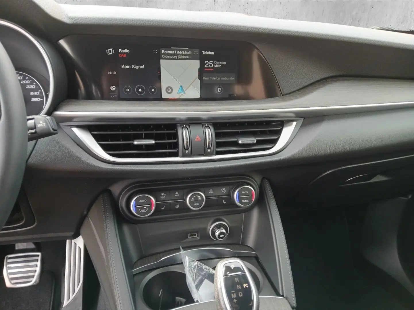 Stelvio Ti Q4 2.0 Turbo 16V +KeyLess+Kam.+SHZ