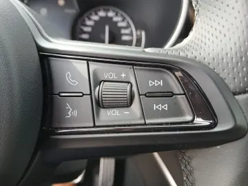 Stelvio Ti Q4 2.0 Turbo 16V +KeyLess+Kam.+SHZ