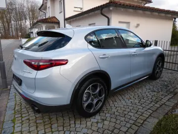 Stelvio 2.0 Turbo 16V 206kW Ti AT8-Q4