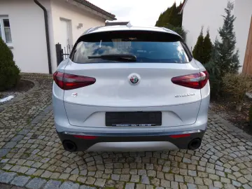 Stelvio 2.0 Turbo 16V 206kW Ti AT8-Q4