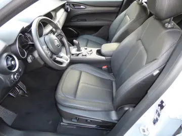 Stelvio 2.0 Turbo 16V 206kW Ti AT8-Q4