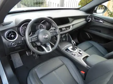 Stelvio 2.0 Turbo 16V 206kW Ti AT8-Q4