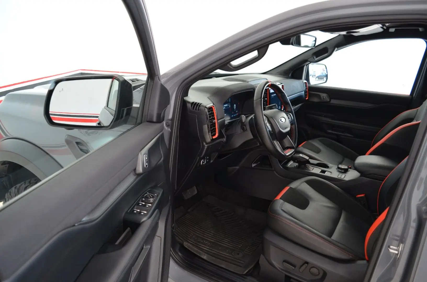 Raptor Grey Sport | PDC + Kamera | Navi | LED