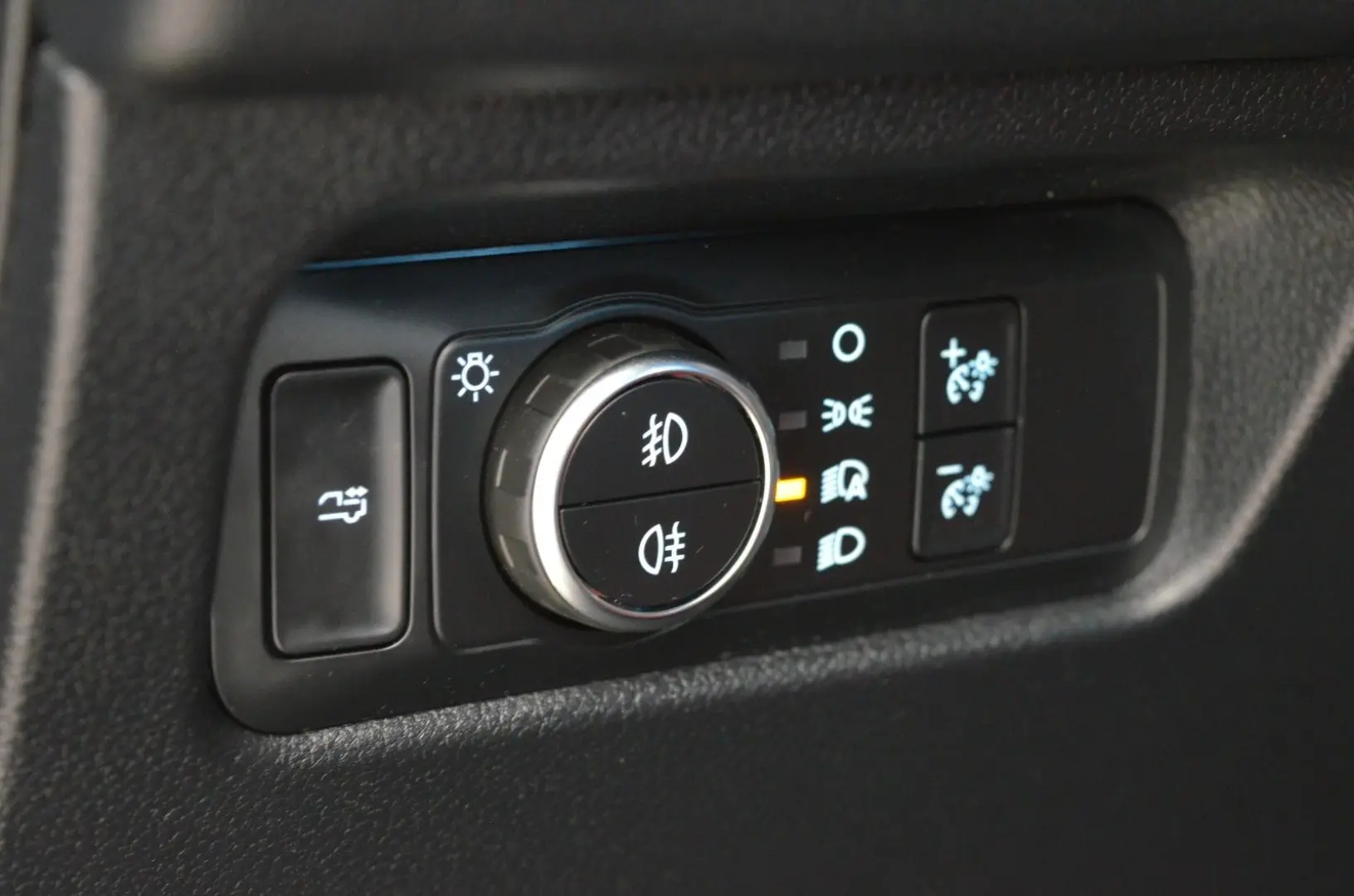 Raptor Grey Sport | PDC + Kamera | Navi | LED